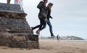 perdida-arena-playa-san-lorenzo-gijon-u4023511226ah-984x608el-comercio-elcomercio