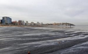carbon-playa-san-lorenzo-gijon-kddd-624x385el-comercio